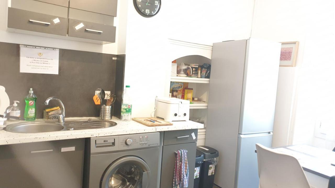 Chambres Poitiers Centre Ville - Salle De Bain, Refrigerateur, Tv Et Machine A Cafe Privatifs - Cuisine Commune - Terrasse - Hotel De Ville A 200M Экстерьер фото