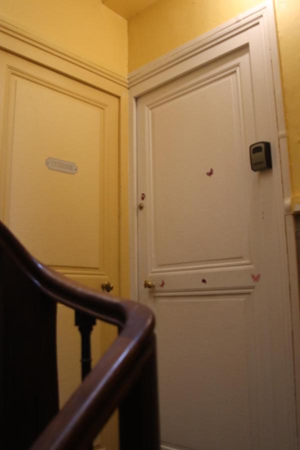 Chambres Poitiers Centre Ville - Salle De Bain, Refrigerateur, Tv Et Machine A Cafe Privatifs - Cuisine Commune - Terrasse - Hotel De Ville A 200M Экстерьер фото